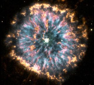 Nébuleuse planétaire NGC 6751