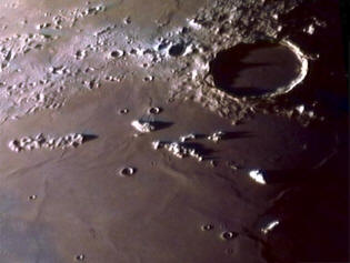 cráter de la Luna, Platón