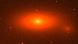 super buraco negro em NGC 1277